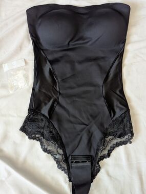 Size Sm (Fits Smaller), BNWT, Black Strapless Lace Bodysuit Shape wear
